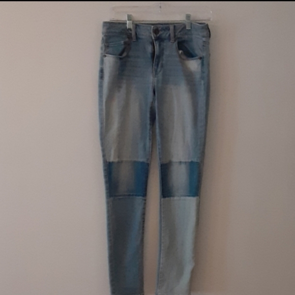 American Eagle Outfitters Denim - American Eagle size 6 jeans